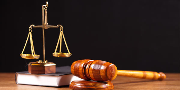 مساعد قانوني