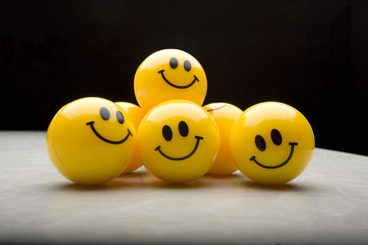 اقض الوقت مع أشخاص متفائلين